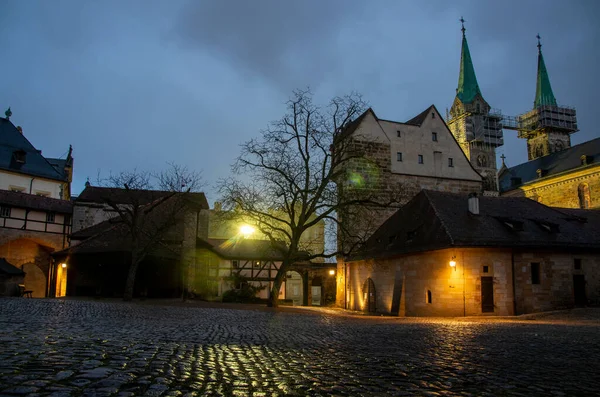 밤베르크 대성당의 전경에는 저녁에 세계유산으로 도시가 있습니다 고품질 — 스톡 사진