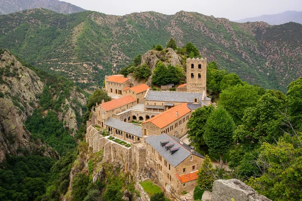 Vista Pájaro Del Abbaye Saint Martin Canigou Los Pirineos Franceses — Foto de Stock