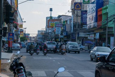 14.11.2011, Chiang Mai, Tayland. Kuzey Tayland 'daki Chiang Mai şehrinde trafik saati