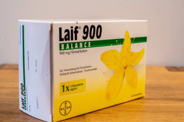 Bamberg, Almanya - 2.4.2021. Box Laif, Bayer şirketinin hafif depresif ruh halleri için kullandığı 900 denge maddesi.