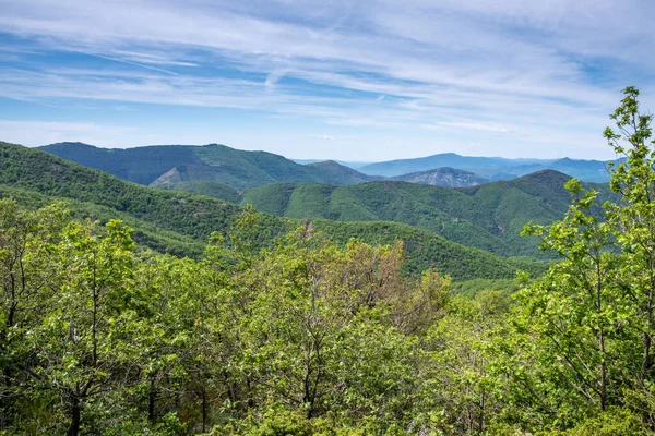 Vista al paisaje del sur de Cevennes, paisaje montañoso — Foto de Stock