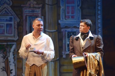 Barnaul, Rusya-27 Eylül 2020. Tiyatronun oyuncuları 