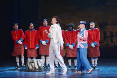 Barnaul, Rusya-27 Eylül 2020. Tiyatronun oyuncuları 