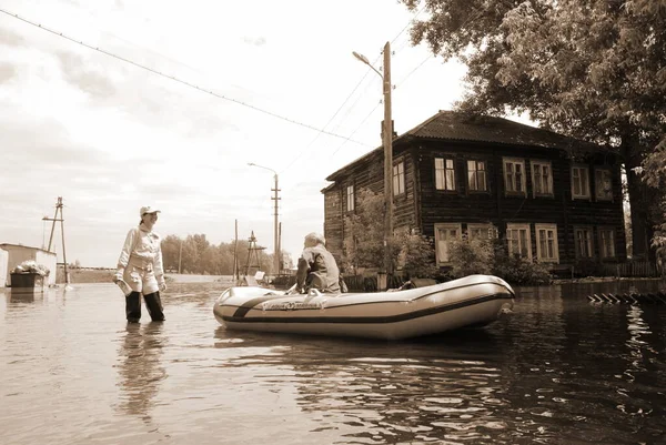 ロシア バルナウル2020年6月22日 アルタイ地方のオブ川の洪水 — ストック写真