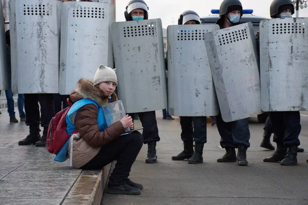 Barnaul Russia April 2021 정치인 알렉세이 나발니를 지지하는 시위에 — 스톡 사진