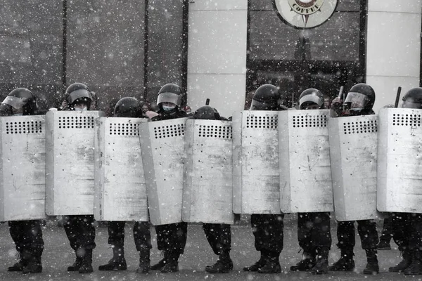 Barnaul Rosja Kwietnia 2021 Zwalczanie Demonstracji Wspierających Polityka Opozycji Aleksieja — Zdjęcie stockowe