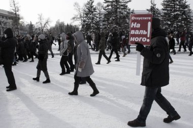 Barnaul, Rusya-23 Ocak 2021. Muhalefetteki siyasetçi Alexei Navalny 'ye destek için gösterilere darbe