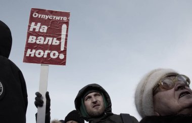 Barnaul, Rusya-23 Ocak 2021. Muhalefetteki siyasetçi Alexei Navalny 'ye destek için gösterilere darbe