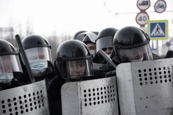 2021年1月23日 ロシア バルナウル 野党政治家アレクセイ ナヴァルニーを支援するデモの弾圧 — ストック写真