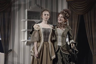 Barnaul, Rusya-30 Ağustos 2020. Tiyatro oyuncuları 