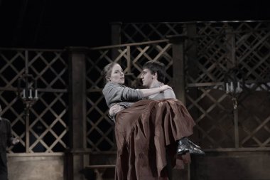 Barnaul, Rusya-30 Ağustos 2020. Tiyatro oyuncuları 