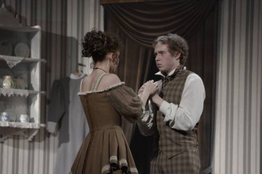 Barnaul, Rusya-30 Ağustos 2020. Tiyatro oyuncuları 