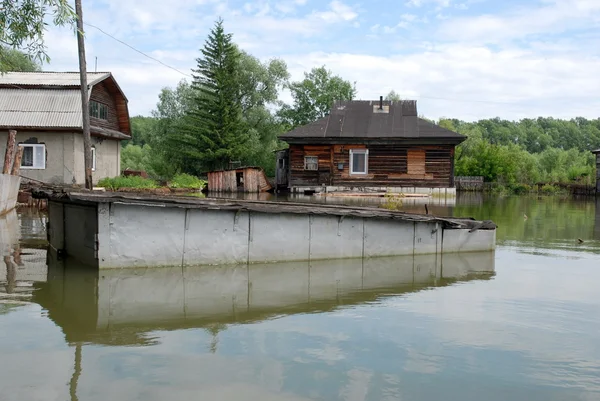 Rue du village inondée par l'inondation — Photo