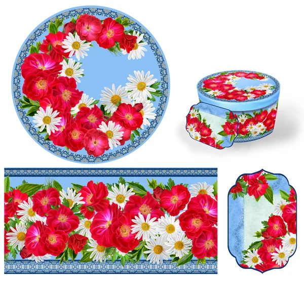 Set pentru ambalare. Cutie rotundă. Etichetă: decupaj Fundal floral. Frontieră de flori. Modelul. Mozaic. Trandafiri rosii si flori albe musetel — Fotografie, imagine de stoc