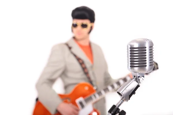 Elvis Presley plays guitar — Stock Photo, Image