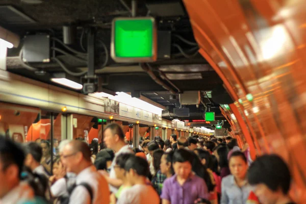 Estação de metrô ocupado — Fotografia de Stock