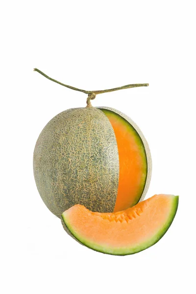 Melon yang baru dipotong pada latar belakang putih — Stok Foto