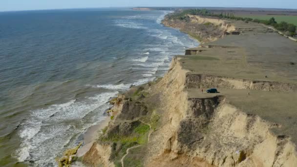 Topp Filmisk Antenn Utsikt Över Vilda Havet Stranden Med Fantastisk — Stockvideo