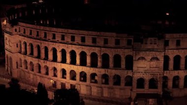 Pula, Hırvatistan Antik Roma Amfitiyatrosu, Tarihi Şehir ve Adriyatik Sahil Hattı Sinemasal Görünümü