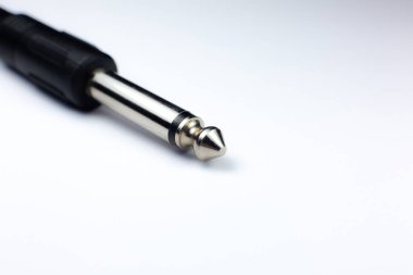 Mikrofon TRS kriko, ses bağlantıları ses aygıtında prize takılıyor. Fotoğrafı kapat..