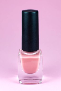 Pembe arka planda pastel oje. Makyaj, makyaj, güzellik. Yaklaş, makro..