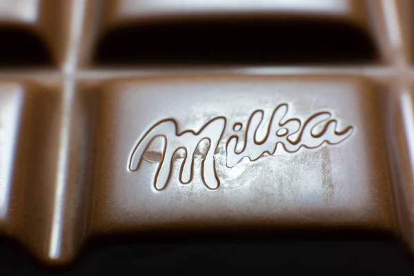 Lviv Ucrânia Outubro 2020 Chocolate Milka Deitado Sobre Mesa Fechar — Fotografia de Stock
