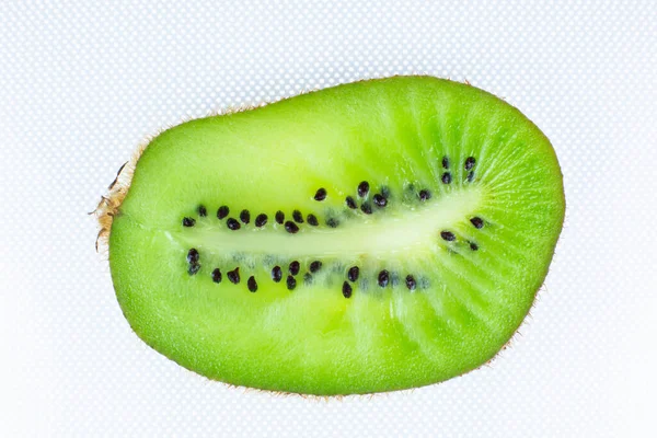 Close Foto Van Kiwi Witte Achtergrond Kiwi Fruit Doormidden Gehakt — Stockfoto