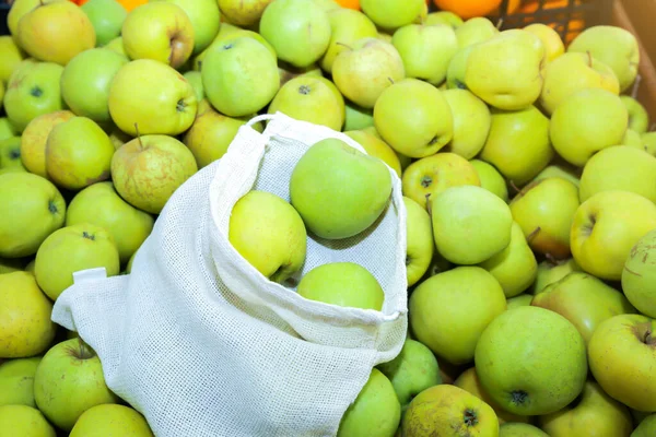 Bolsa Compras Reutilizable Con Fruta Cero Residuos Paquetes Ecológicos Respetuosos — Foto de Stock