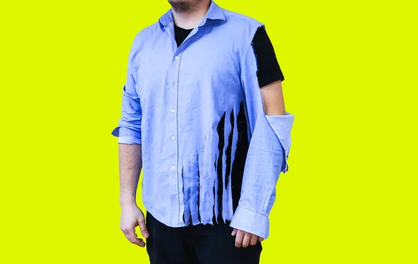 Разорванная Рубашка Человек Старой Одежде Который Нуждается Ремонте Шитье Изолированный — стоковое фото