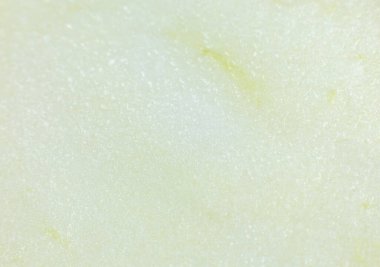 Elmanın beyaz arkaplandaki fotoğrafını kapat. Elma meyvesi, makro görünümde kesilmiş..