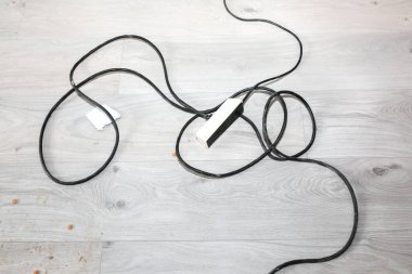 Çalışan bakım onarımı için uzatma kablosu anahtarı. Elektrik prizleri. Dairede tamirat..