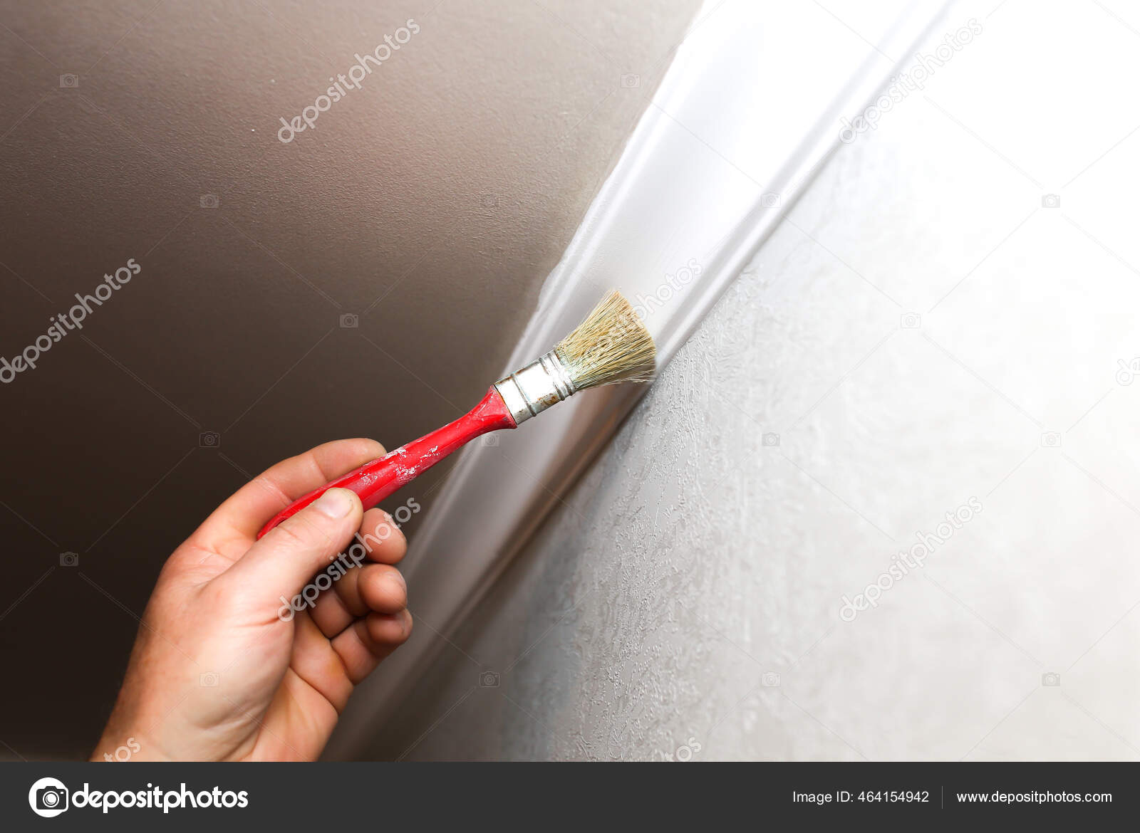 Man Painting Gypsum Baseboard Brush Ceiling Maintenance Repair Works Flat  Stock Photo by ©NEW_PHOTOS 464154942