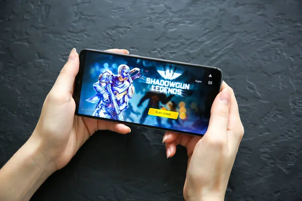 Lviv Ukraine Oktober 2019 Handyspiel Shadowgun Auf Modernem Smartphone Xiaomi — Stockfoto