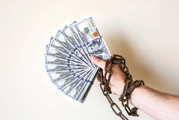 Hand Med Rostig Kedja Människan Håller Kriminella Pengar Från Muta — Stockfoto