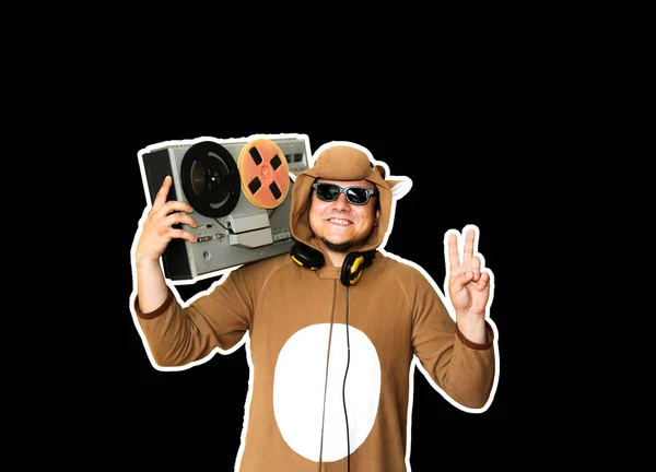 Homme Costume Cosplay Une Vache Avec Magnétophone Bobine Isolé Sur — Photo