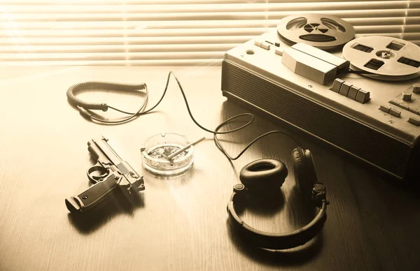 Reel Tape Recorder Wiretapping Kgb Spying Conversations Black Gun Nearby — Stock Photo, Image