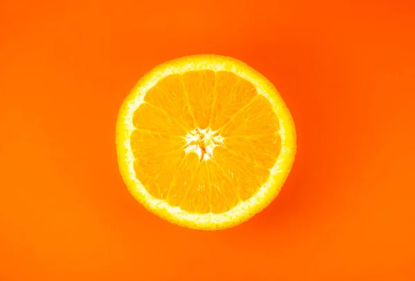 Κοντινή Φωτογραφία Πορτοκαλί Υφής Στο Πορτοκαλί Φόντο Φρούτα Κομμένα Στη — Φωτογραφία Αρχείου