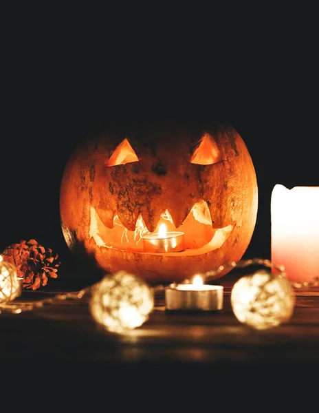 Halloween Pumpa Mörkret Lampor Och Ljus Mystisk Höstsemester Festliga Detaljer — Stockfoto