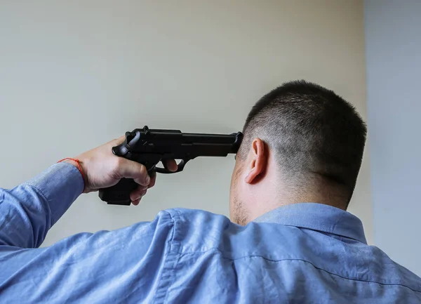 Oficinista Tiene Arma Sus Manos Suicidio Por Estrés Laboral Depresión — Foto de Stock