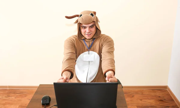 Employé Bureau Costume Cosplay Vache Gars Pyjama Animal Drôle Vêtements — Photo