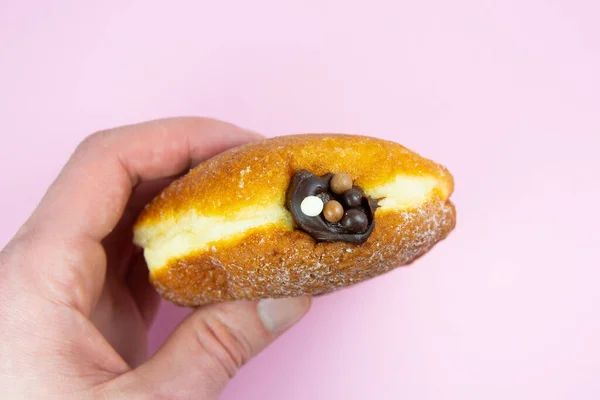 Llévate Donut Con Chocolate Deliciosos Dulces Tentación Postres Sobre Fondo — Foto de Stock