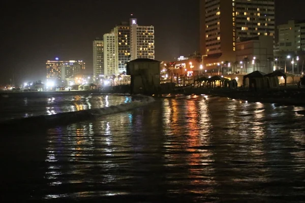 Plage de nuit à Tel Aviv — Photo