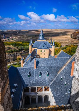 Segovia görünümünü bir kale tepesine yüksek