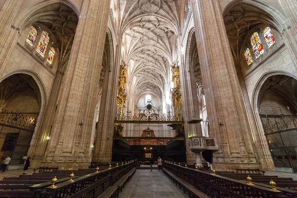 Catedral espanhola em Segóvia . — Fotografia de Stock