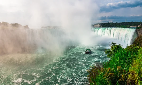 Visita matutina de noviembre a las Cataratas del Niágara —  Fotos de Stock