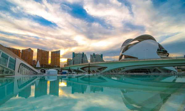 Paisaje de Valencia con la Ópera, Palau de les Arts Reina Sofia . — Foto de Stock