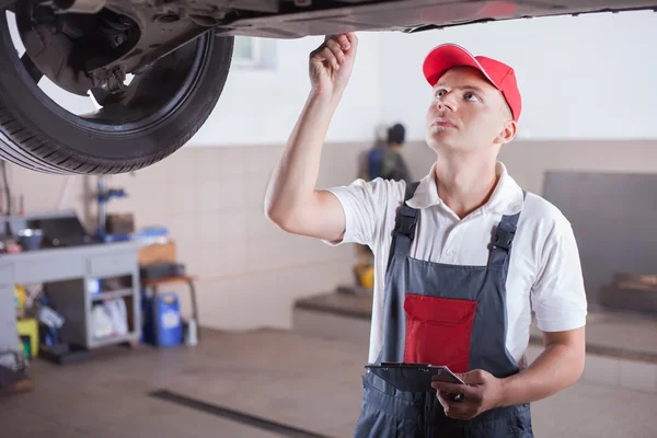 Porträt eines Mechanikers — Stockfoto