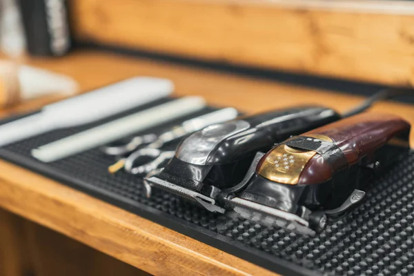 Hairdressing and barbershop, artistic and youthful cutting styles.