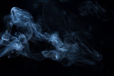 Kara Arkaplanda Duman ve Sis