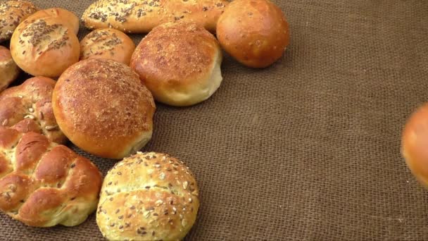 Varietà di pane fresco a sacco — Video Stock